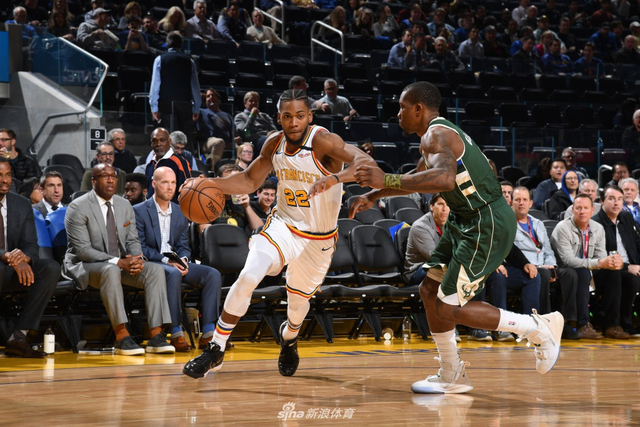 一记角球再 一记角球再